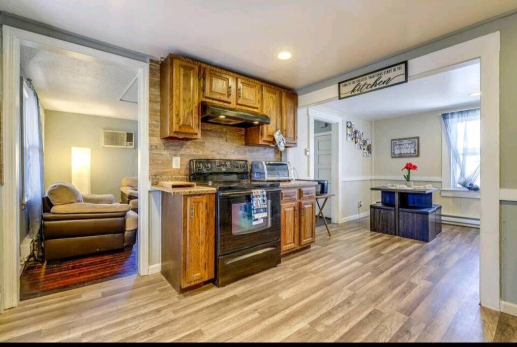 Comfortable Home Away From Home East Hartford Esterno foto